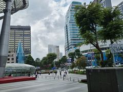 -爱雍·乌节