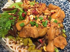 -粉家柳州螺蛳粉(杨宅路店)