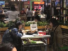 大堂-钢管厂歆瑞源油卤串串香(春熙路太古里店)