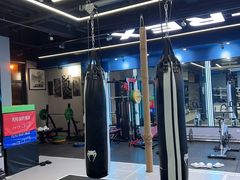 -臻元搏击格斗泰拳拳馆(港隆店)
