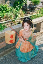-一揽芳华汉服旗袍体验馆(拙政园店)