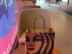 -星巴克(桂林国贸益华城店)