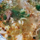 清早就顾客爆满的饸饹和水盆羊肉馆