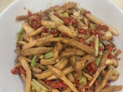 酸萝卜牛肚丝-笨罗卜浏阳菜馆(龙华鹏润达店)