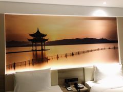 -杭州西湖湖滨银泰亚朵酒店