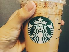 红茶拿铁咖啡鸳鸯-星巴克(大连瓦房店世纪广场店)