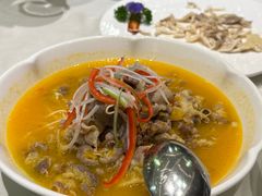 酸汤肥牛-蝶园·装修中(BFC外滩金融中心店)