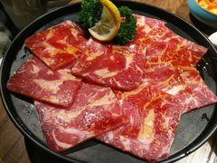 黑牛五花-明洞阿姨·韩式酱蟹烤肉·创意料理(三元桥店)