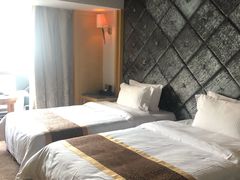 -岳阳阿波罗御庭酒店(岳阳楼区南湖广场店)