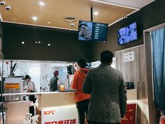 -肯德基(东安路站店)