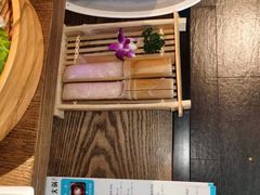 -尚尚仙·酸汤猪手·猪肚鸡火锅(华联万柳购物中心店)