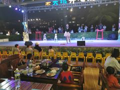 -渔家火锅·海鲜自助餐·演艺(亚龙湾天域酒店)