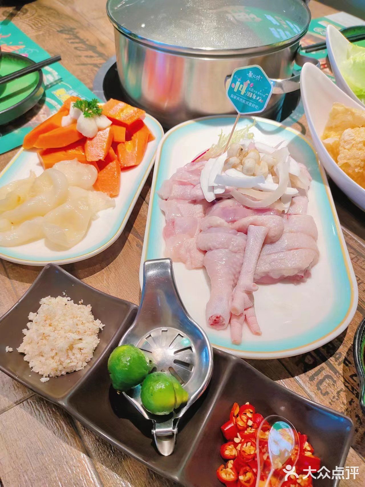 哇塞！！！太好喝了，不加一滴水的椰子鸡