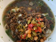 原汤外婆菜肉沫粉-湘人龙记老长沙米粉(华普国际大厦店)