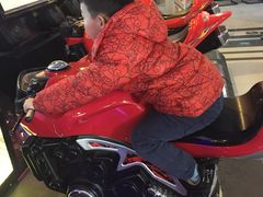 -星悦蓝海欢乐园(石路天虹店)