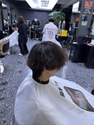 -藤野造型专业烫染接发