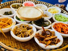 -包整·丝娃娃(一览甲秀楼风景店)