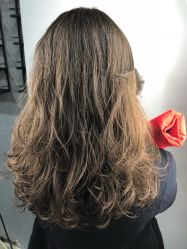 -茶发Salon·烫发染发理发