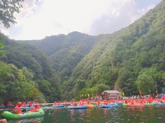-秦岭峡谷漂流景区