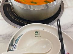 -樾餐厅泰式海鲜火锅(民歌湖店)