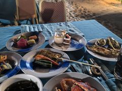 -亚龙湾希尔顿自助餐厅·海鲜·烧烤·沙滩BBQ·现场乐队