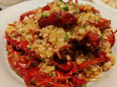 -肥肥虾庄·金牌油焖大虾(首义路店)