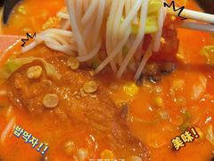 -阿香米线(萧山宝龙广场店)