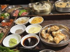 -围炉肉舍•炭烤活鳗•丹东海鲜烤肉(步行街店)