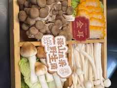 -廖掌柜·重庆鲜货火锅(上海首店)