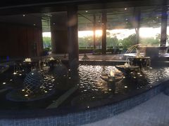 -上海滴水湖皇冠假日酒店