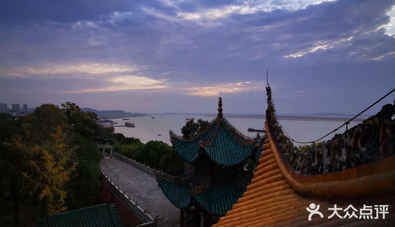 如果有喜欢拍照的亲们建议6-7点左右去哦!