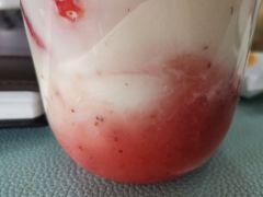 满满VC草莓爆珠双皮奶冻杯-满记甜品(金融街店)