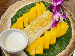 -Dang restaurant (patong phuket)