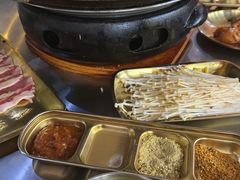 -胡悦里韩式烤肉(芝罘万达广场店)