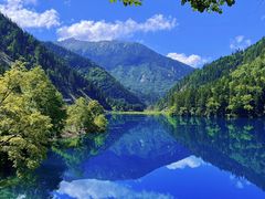 -九寨沟爱情海景区