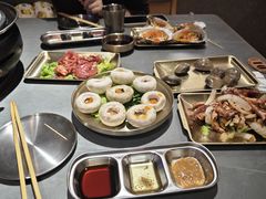 金牌鳗鱼半条-围炉肉舍•炭烤活鳗•丹东海鲜烤肉(步行街店)