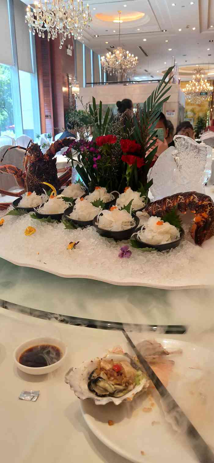 万龙洲海鲜大酒楼广渠门店