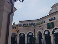 -佛罗伦萨小镇广佛名品奥特莱斯(疏港路店)