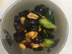 老醋花生米-顺溜·手工刀削面·黑金店(铜锣湾店)