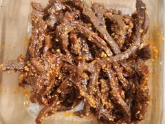 -鑫记婆婆兔·成都特产·兔头手撕兔(太古里店)