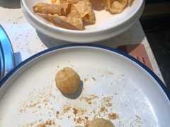 -三人行骨头王火锅(长寿店)