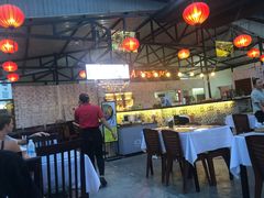 -Lanterns Vietnamese Restaurant