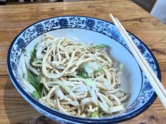 -十二忠手拉面(燎原街店)