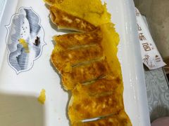 黄花鱼锅贴-品味居·首店·大连鲜活海鲜大连菜(东港店)