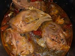 -梁老三麻辣鸡头总店