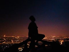 -鬼笑石后山停车场