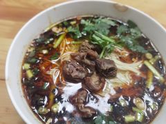 -内江牛肉面回香餐饮(晨辉东路店)
