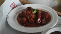 -喜喜·全套房月子会所(罗宾森广场店)