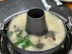 薄荷叶子-阿妈土锅鸡