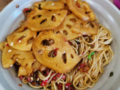 -万方圆拌粉瓦罐汤(九江湖滨店)